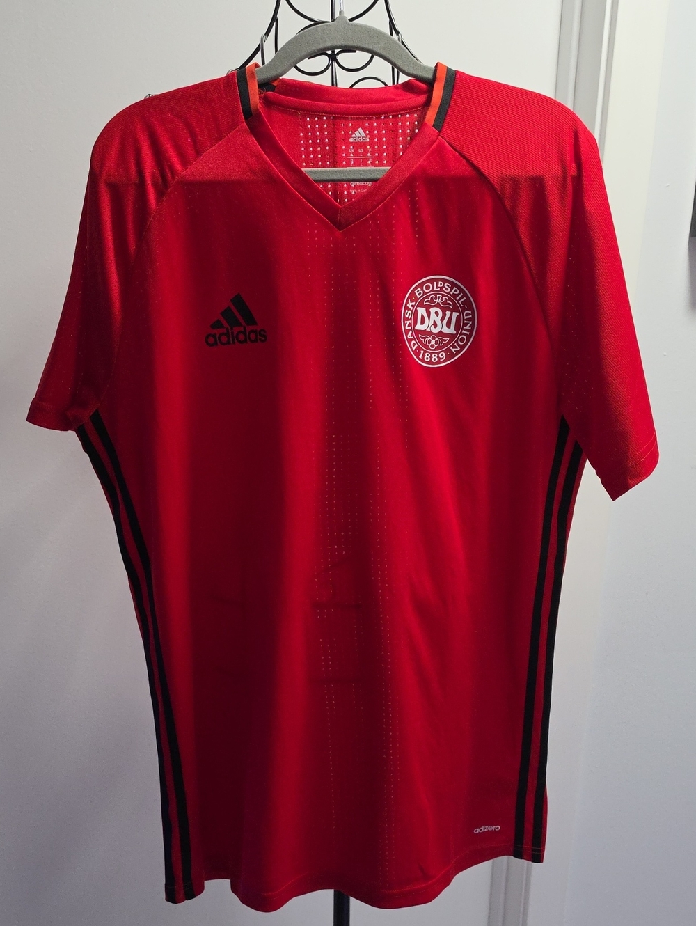 adidas Men’s Red Football Jersey with Black Accents